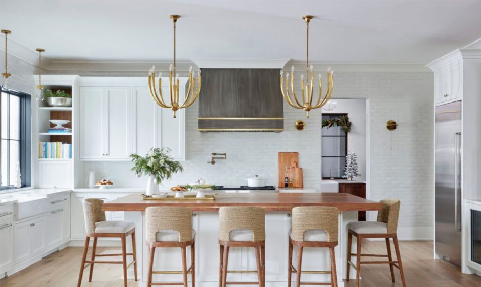 Kitchen-Lighting-Ideas-#30.-Two-toned-pendant