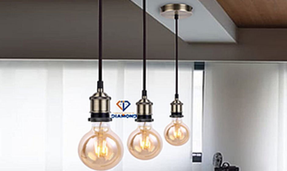 Kitchen-Lighting-Ideas-#40.-Detailed-pendant-lights