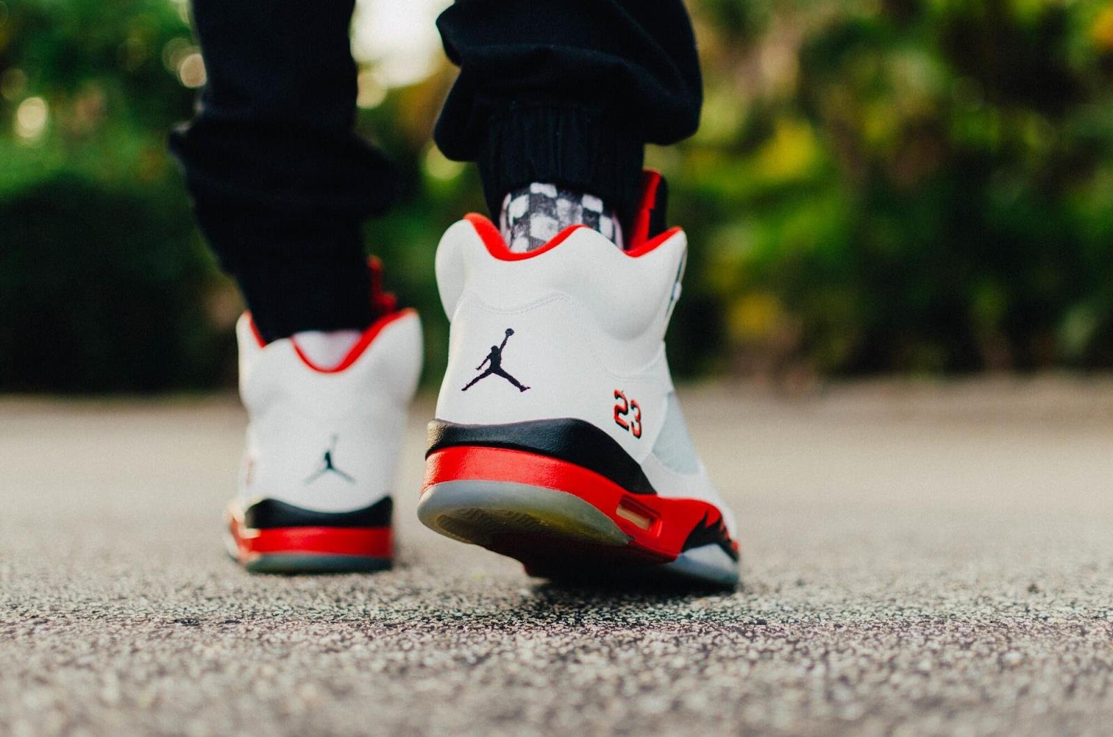 The Ultimate Guide to Scoring Perfect Jordan Deals